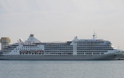 Cruise Ship Silver Moon Reverses Course to Avoid Southern Red Sea