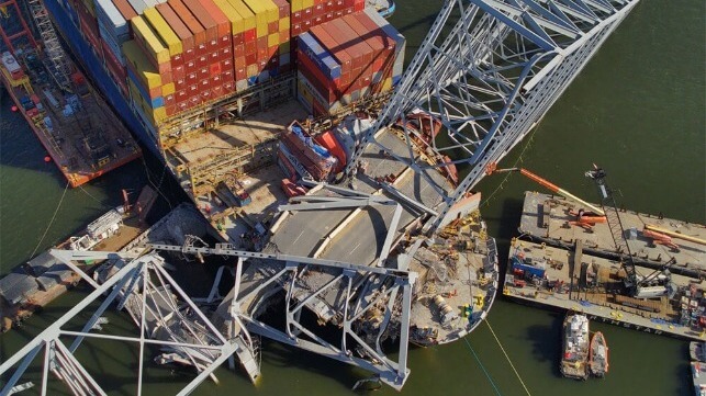 Salvors Remove Sections of Bridge from Dali Preparing for Bigger Lifts