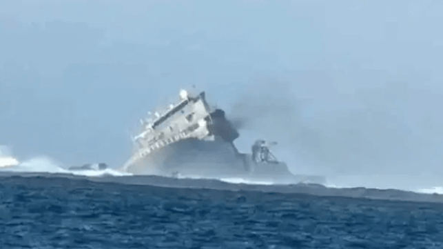 New Zealand Survey Ship’s Crew Ran Aground Because They Left Autopilot On