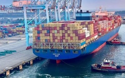 Sistership to Containership Dali Breaks Down in Pacific