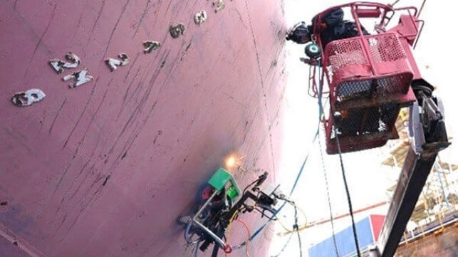 Crew Rescued as MSC Containership Blacks Out in Storm and Driven Ashore