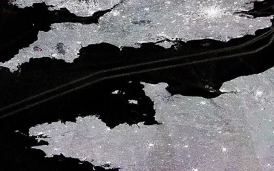 Severe Winter Storm Hits UK Shipping, Sends Containers Overboard