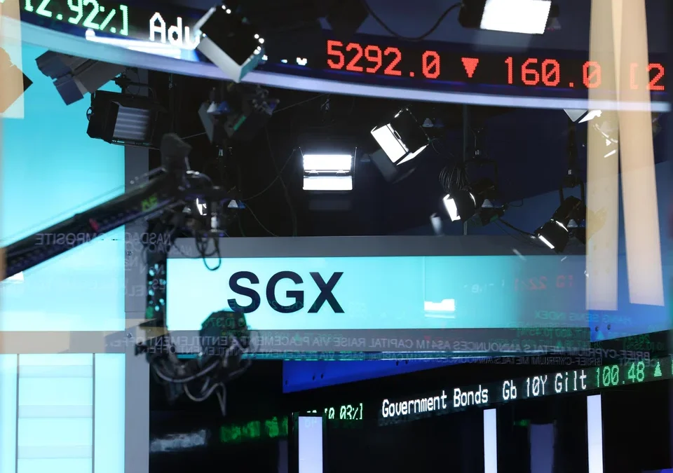 Singapore, Asia markets mostly down after Wall Street tech rout